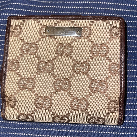 Gucci Monogram Bifold Wallet - Picture 1 of 12